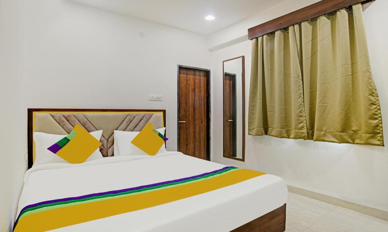 Itsy Hotels Phoenix Индаур Экстерьер фото