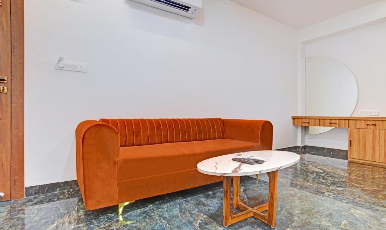 Itsy Hotels Phoenix Индаур Экстерьер фото