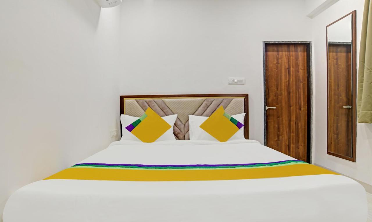 Itsy Hotels Phoenix Индаур Экстерьер фото
