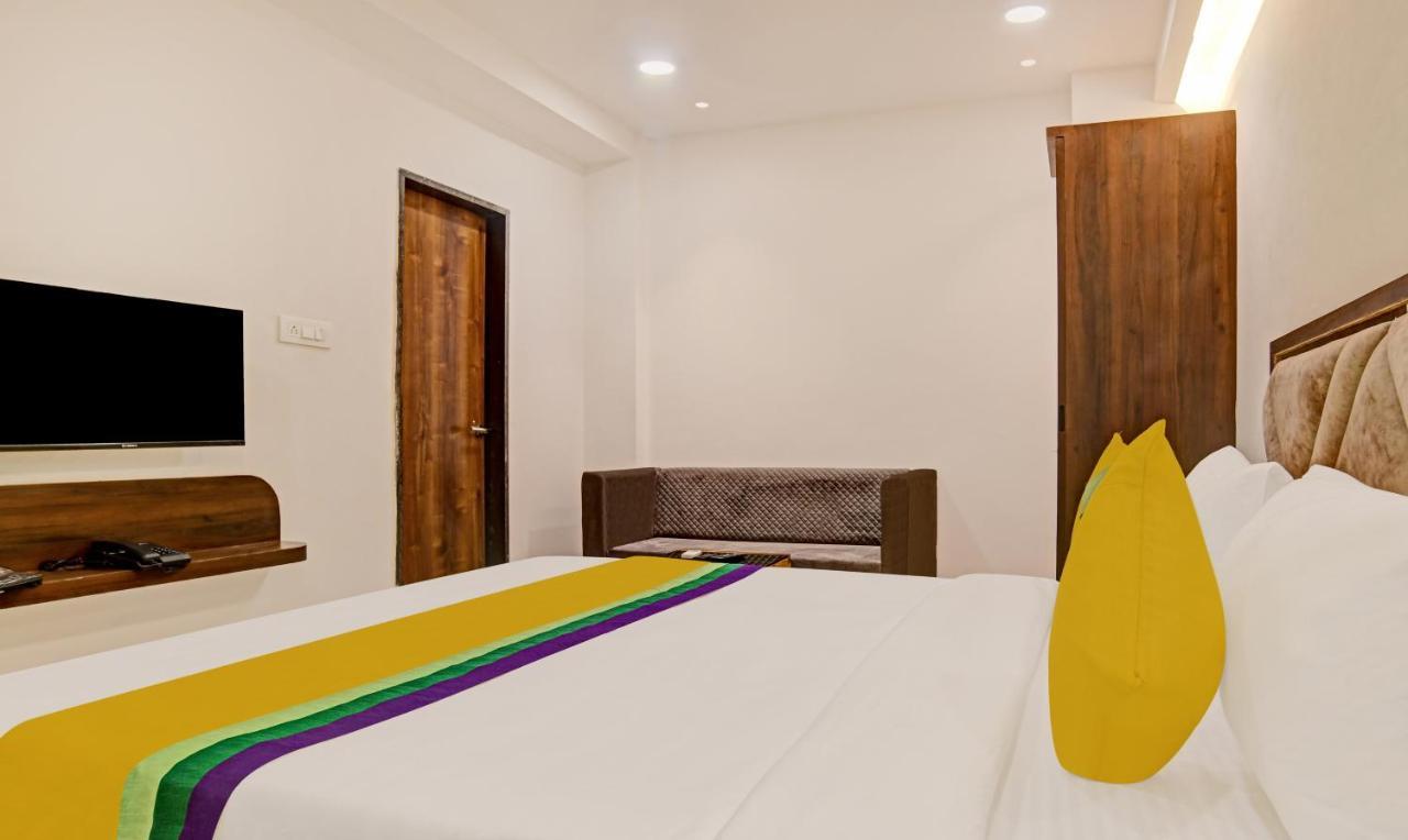 Itsy Hotels Phoenix Индаур Экстерьер фото
