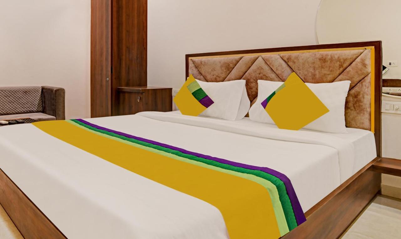 Itsy Hotels Phoenix Индаур Экстерьер фото